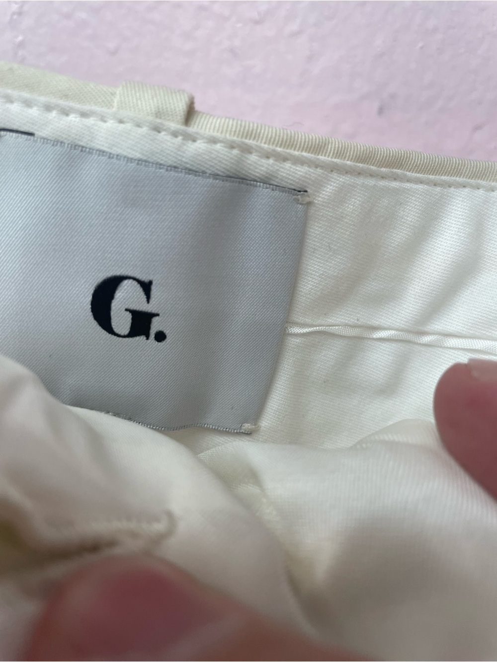 Women's Cream Chino Shorts — Tailored High-Rise Style Gweneth Paltrow